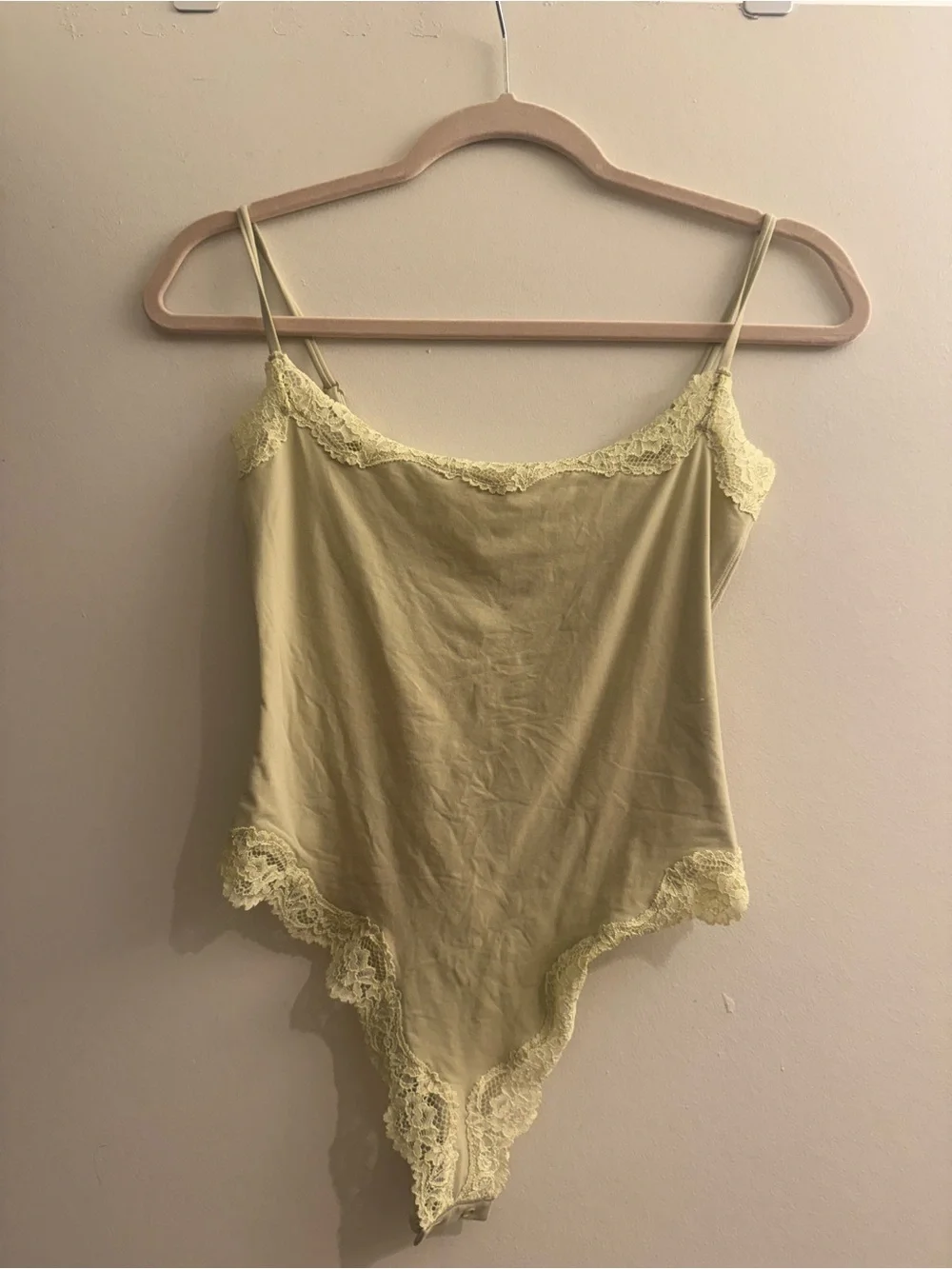 SKIMS Fits Everybody Lace Cami Bodysuit in Sage Multi. Size Small.